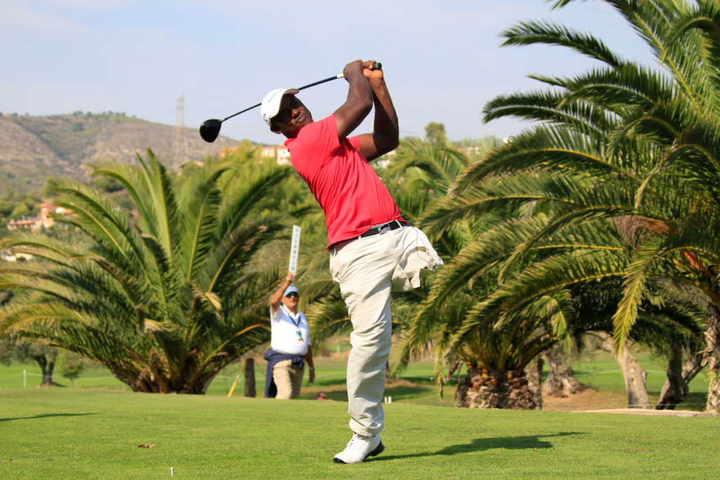 One legged golfer Manuel de los Santos in action during Wednesday's Pro-Am of the Castello Masters at the Club de Campo del Mediterraneo, Castellon, Spain, 19th October 2011 (Photo Eoin Clarke/www.golffile.ie)